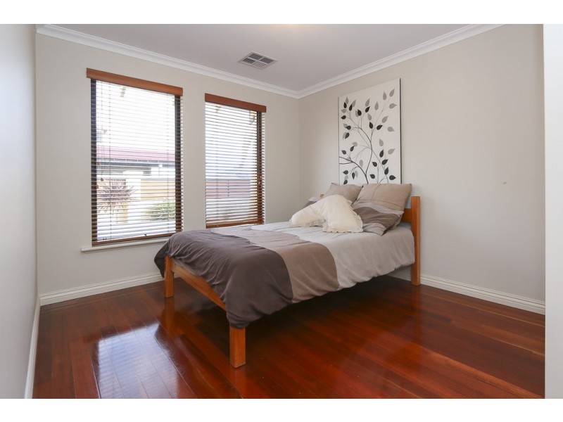 4 Hopper Turn, Madeley WA 6065