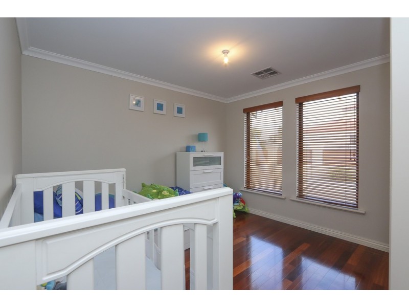 4 Hopper Turn, Madeley WA 6065