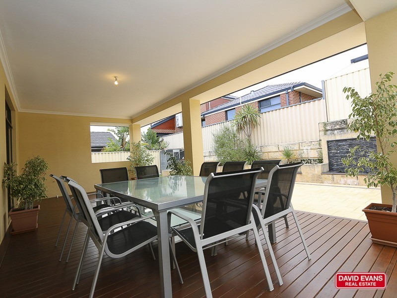 4 Hopper Turn, Madeley WA 6065