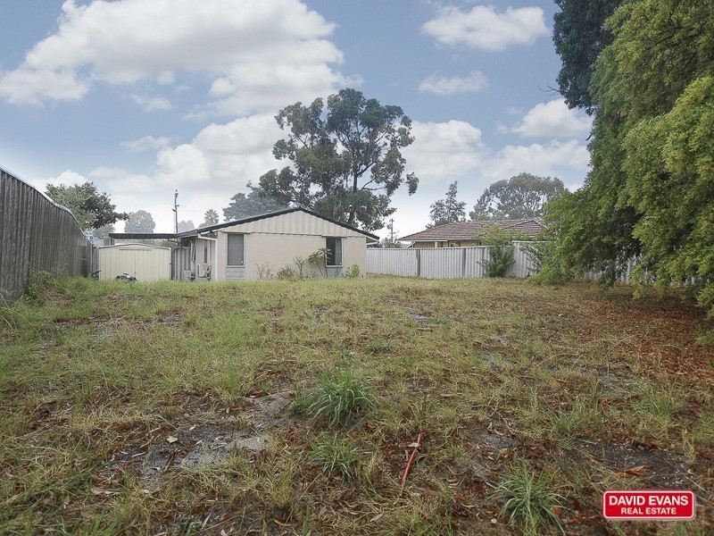 16 Winterton Way, Girrawheen WA 6064