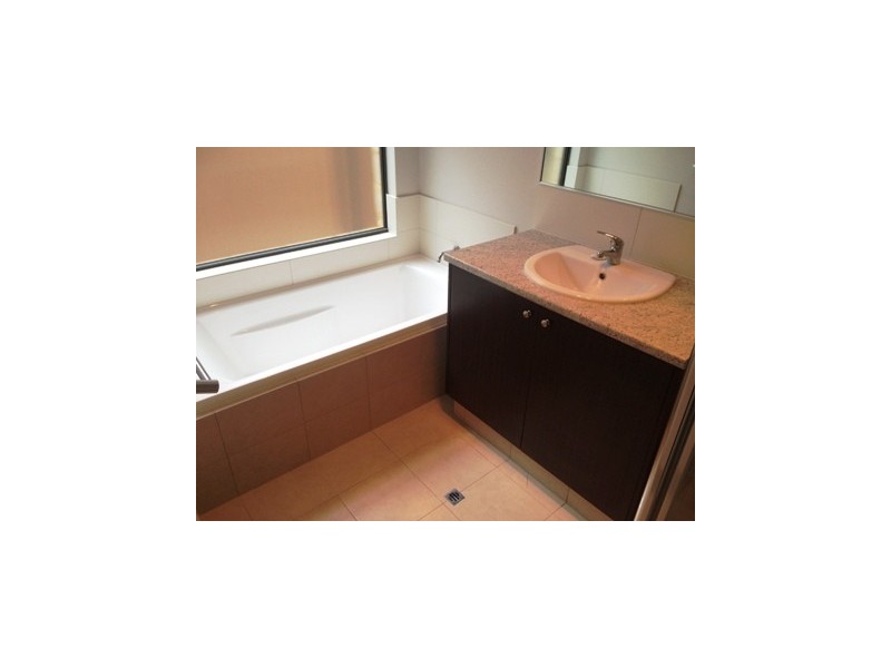 28 Ravensbourne Street, Yanchep WA 6035