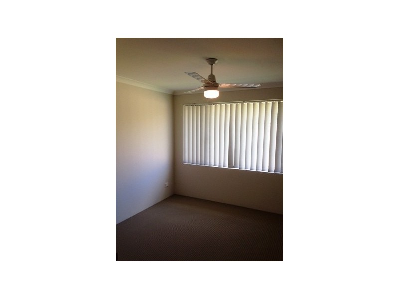 28 Ravensbourne Street, Yanchep WA 6035