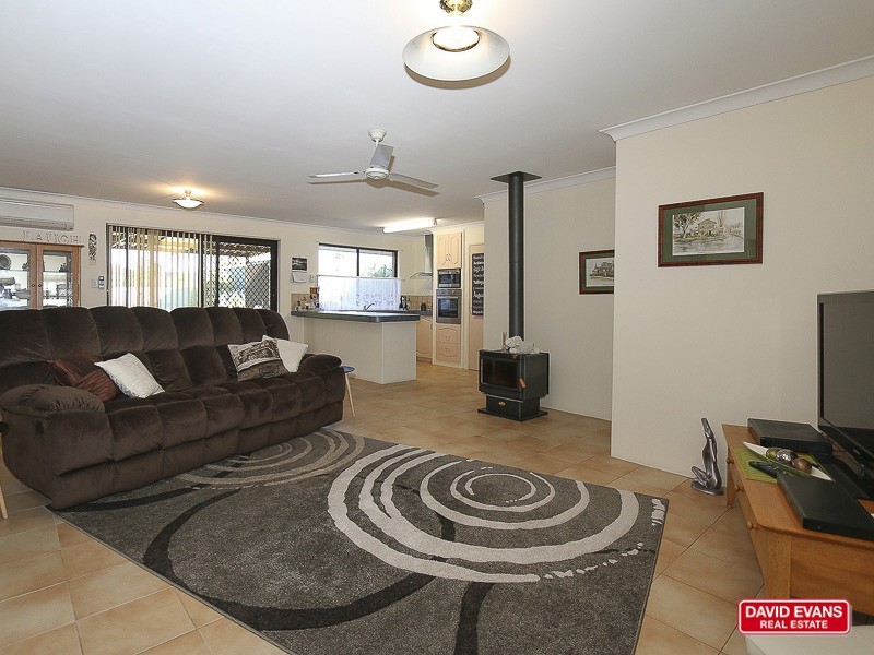 16 Lemongrass Terrace, Ballajura WA 6066