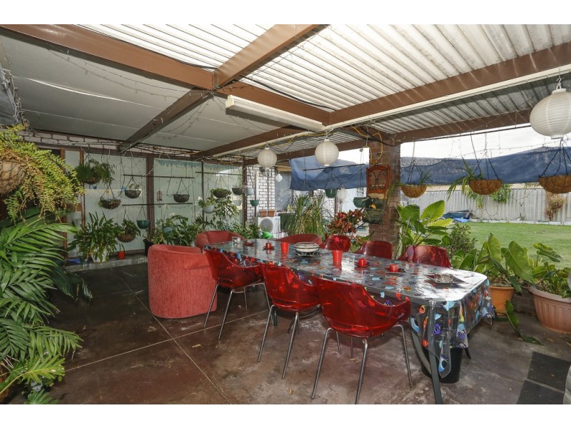 9 Abinger Road, Lynwood WA 6147