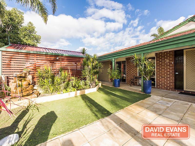 7 Flamingo Trail, Ballajura WA 6066