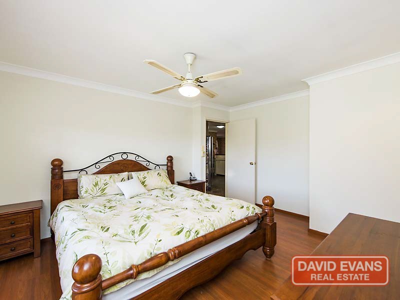 7 Flamingo Trail, Ballajura WA 6066