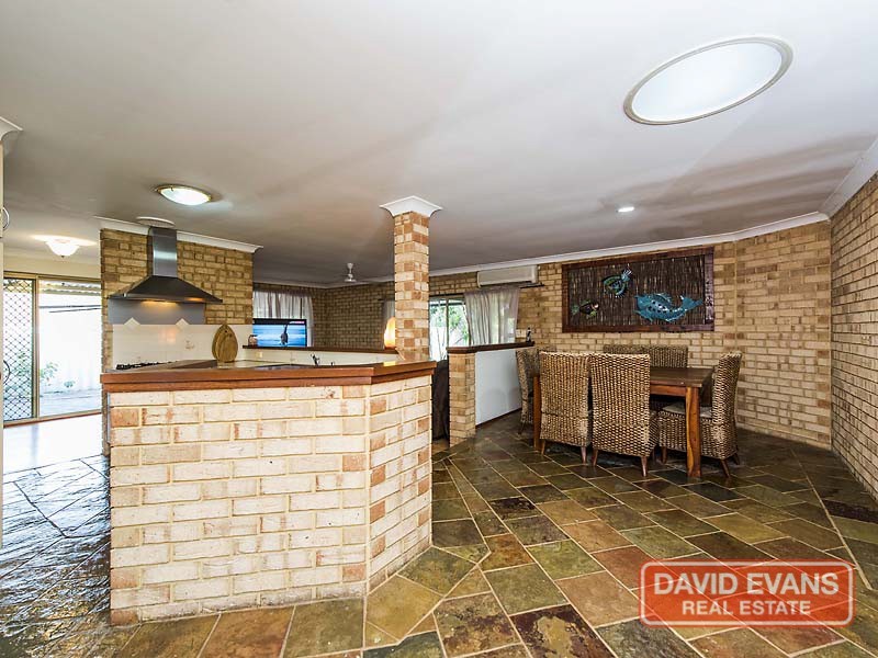 7 Flamingo Trail, Ballajura WA 6066