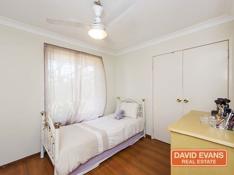 7 Flamingo Trail, Ballajura WA 6066