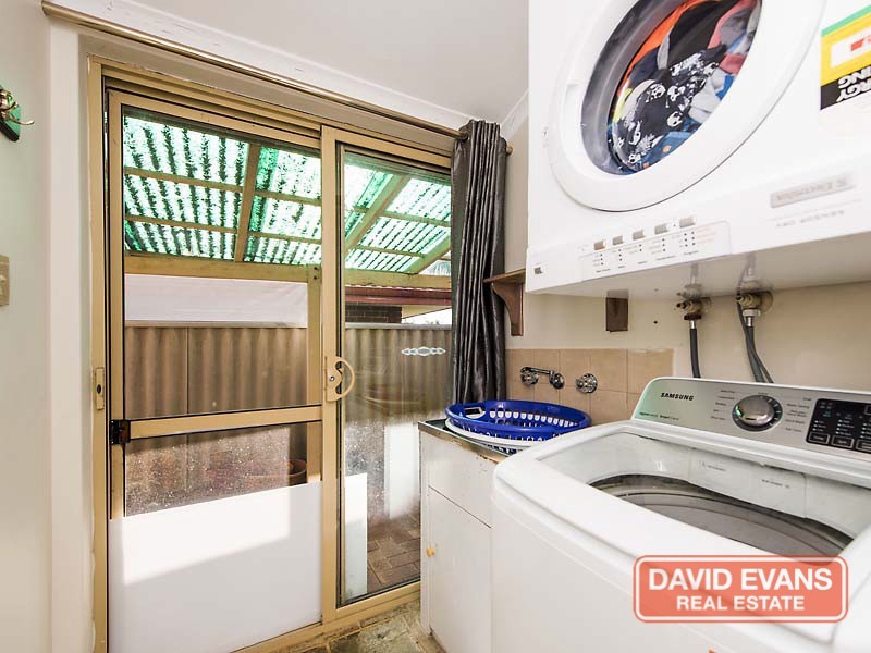 7 Flamingo Trail, Ballajura WA 6066