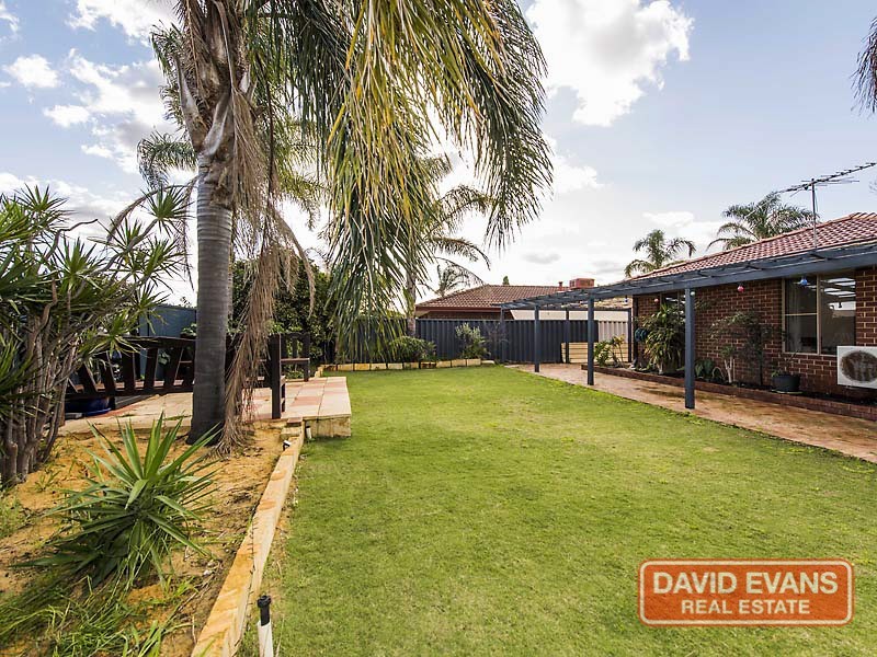 7 Flamingo Trail, Ballajura WA 6066