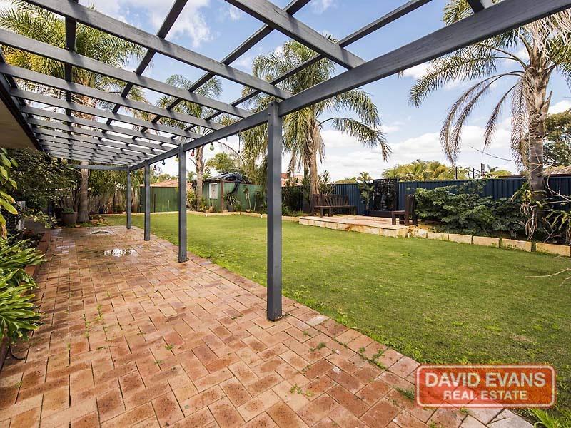 7 Flamingo Trail, Ballajura WA 6066