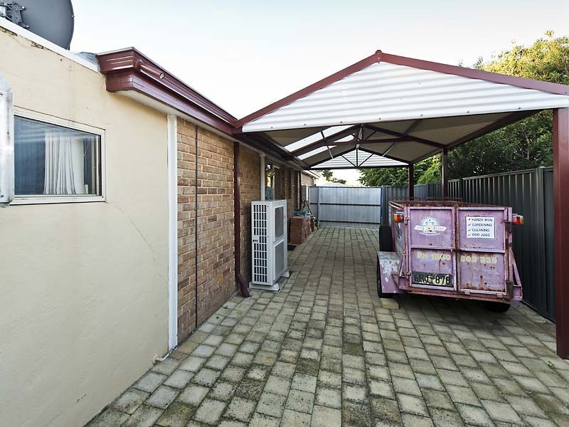 52 Osprey Circle, Ballajura WA 6066