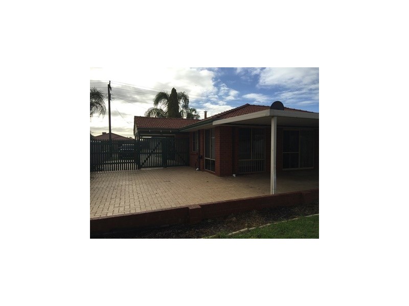 10 Jooleen Way, Thornlie WA 6108