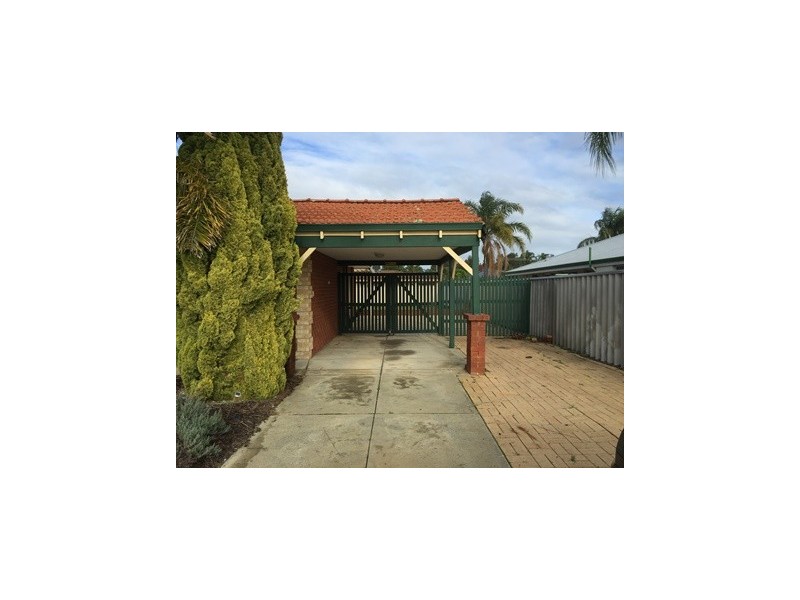 10 Jooleen Way, Thornlie WA 6108