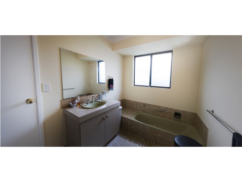 22 Riley Road, Riverton WA 6148