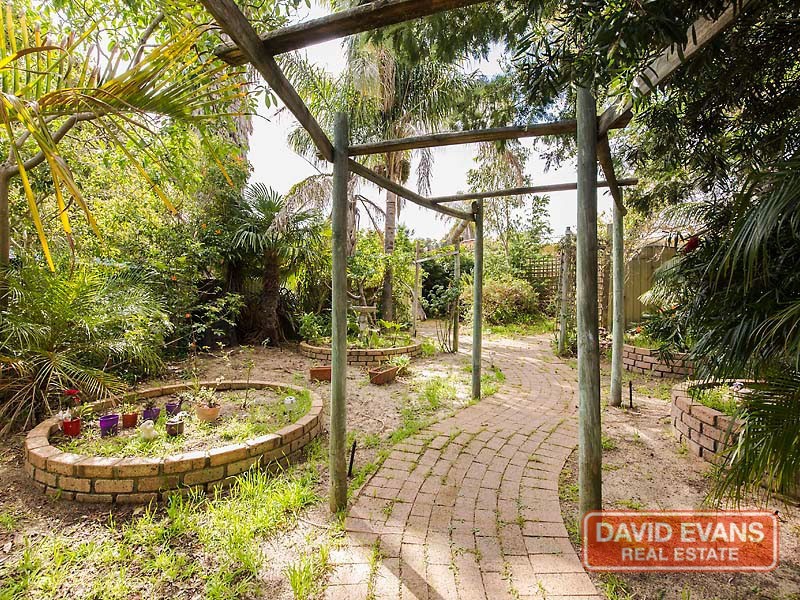 47b Culloton Crescent, Balga WA 6061