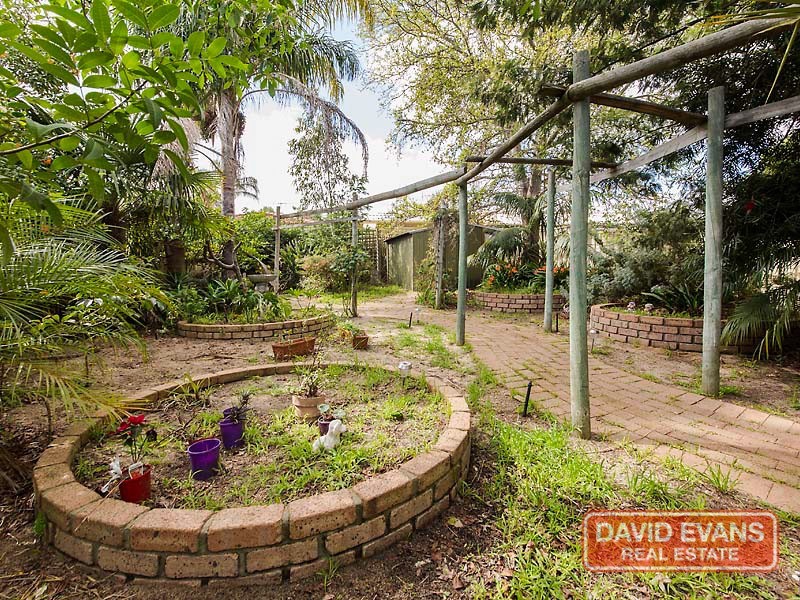 47b Culloton Crescent, Balga WA 6061