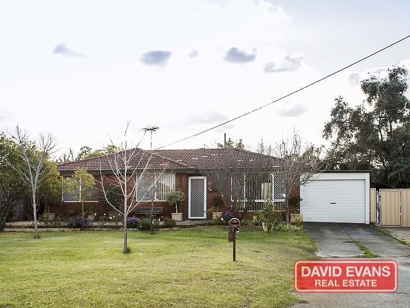 8 Bass Close, East Cannington WA 6107