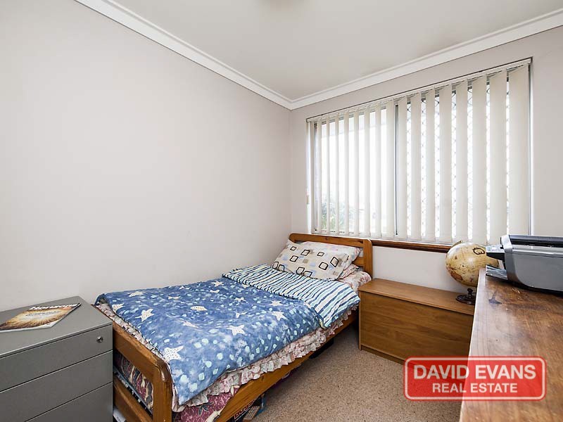 8 Bass Close, East Cannington WA 6107