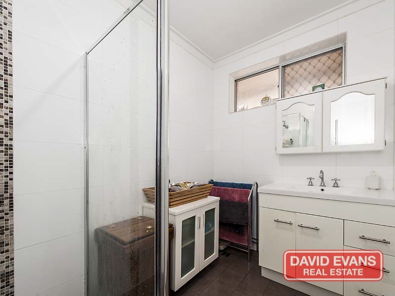 8 Bass Close, East Cannington WA 6107