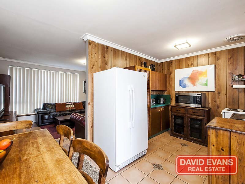 8 Bass Close, East Cannington WA 6107