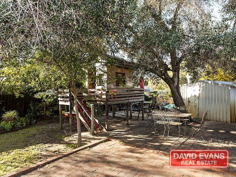 8 Bass Close, East Cannington WA 6107