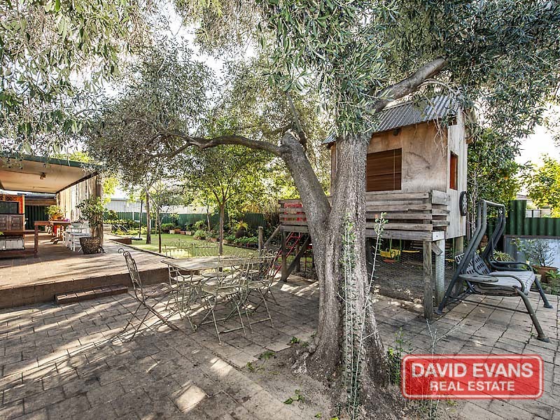 8 Bass Close, East Cannington WA 6107