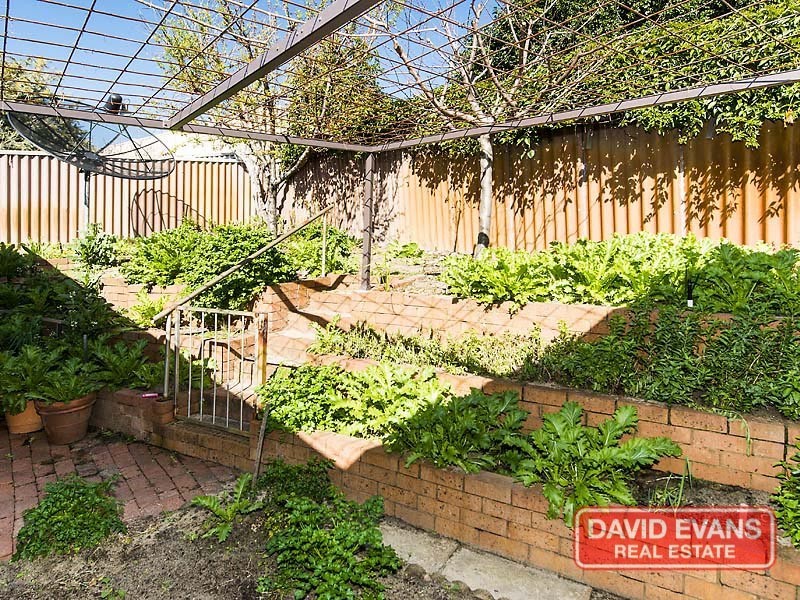 22 Chancery Lane, Alexander Heights WA 6064