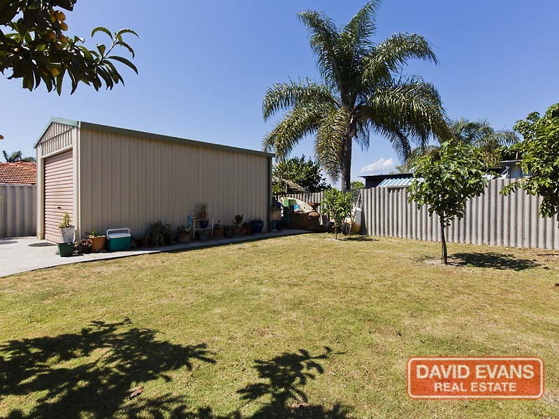 26 Morgan Way, Girrawheen WA 6064