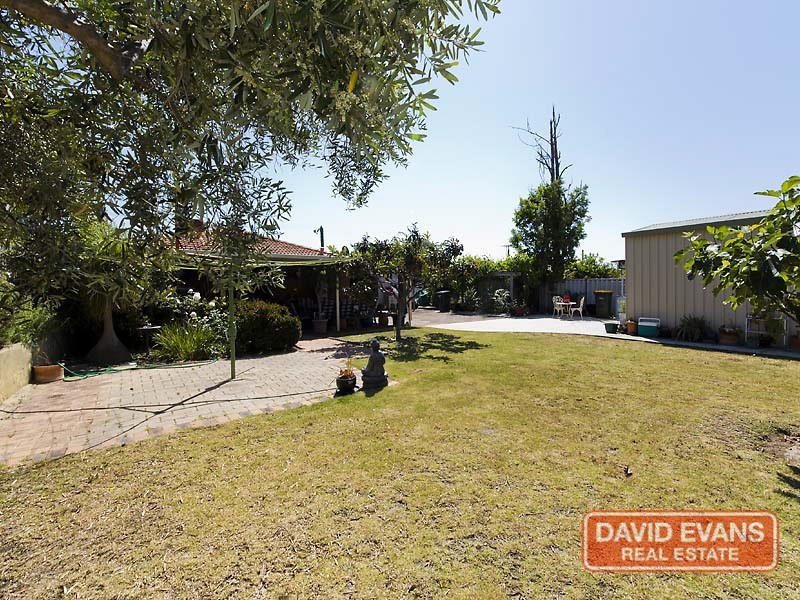 26 Morgan Way, Girrawheen WA 6064