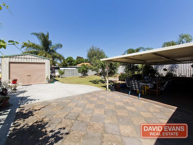 26 Morgan Way, Girrawheen WA 6064