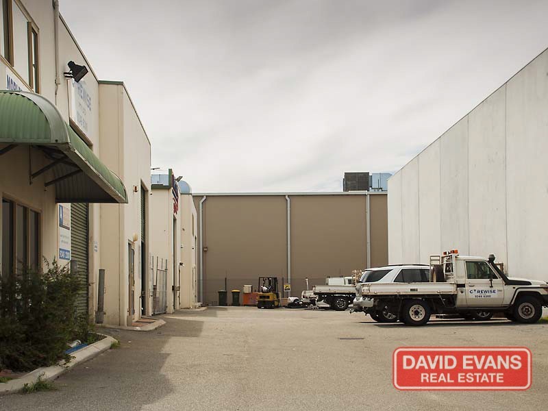 3/5 Rowe Street, Malaga WA 6090