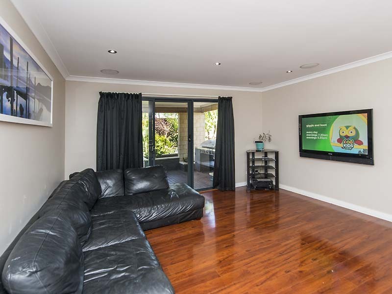 12a Partridge Way, Thornlie WA 6108