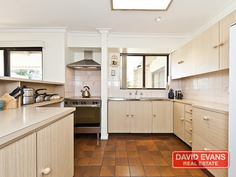 16 Elmton Way, Carine WA 6020