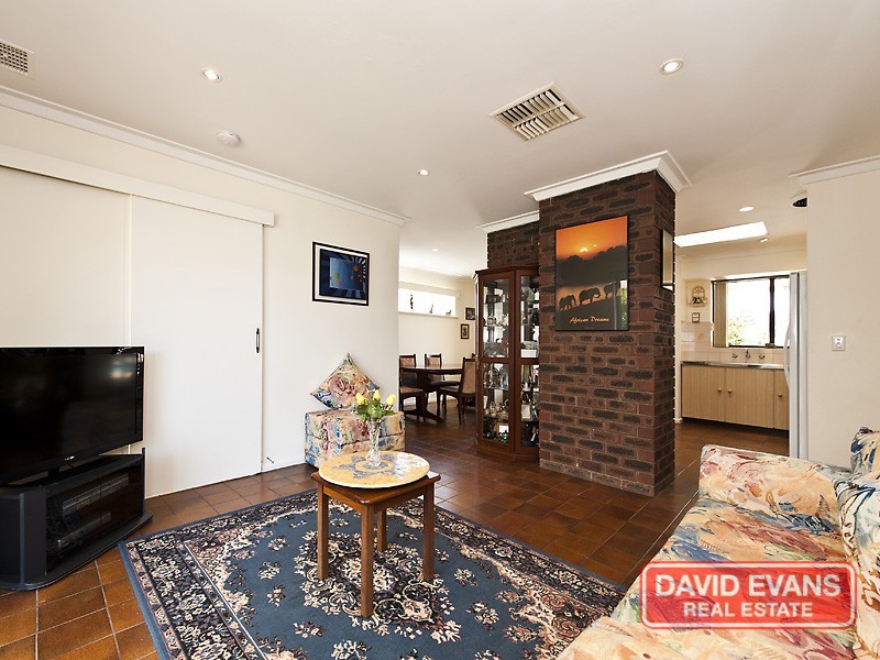 16 Elmton Way, Carine WA 6020