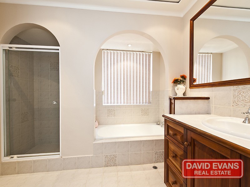 16 Elmton Way, Carine WA 6020