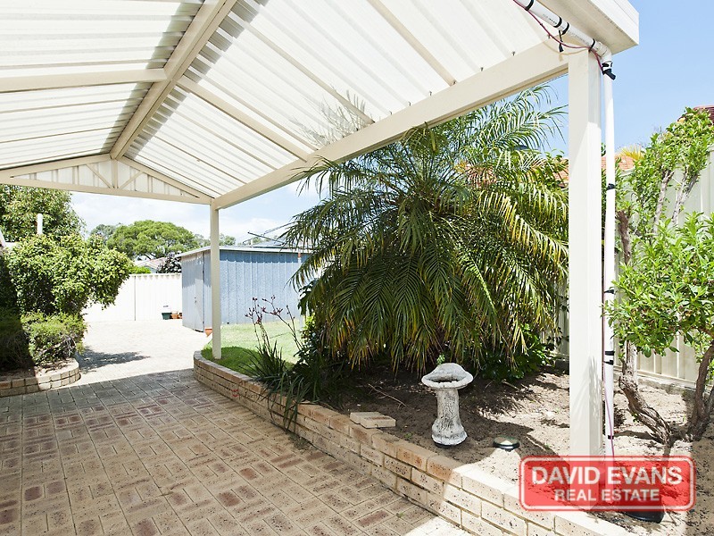 16 Elmton Way, Carine WA 6020