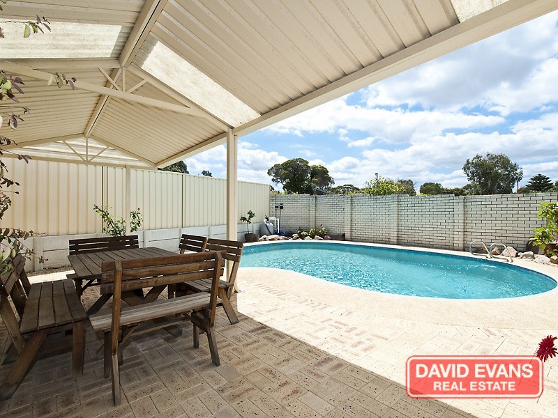 16 Elmton Way, Carine WA 6020