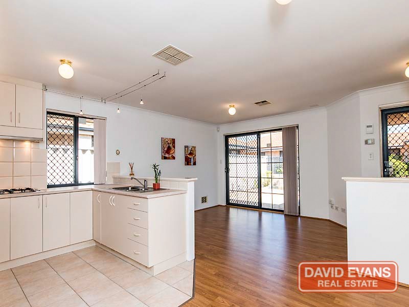 6/14 Warwick Street, St James WA 6102