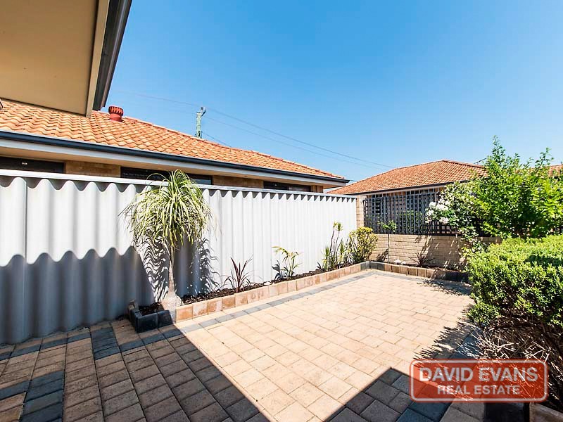 6/14 Warwick Street, St James WA 6102