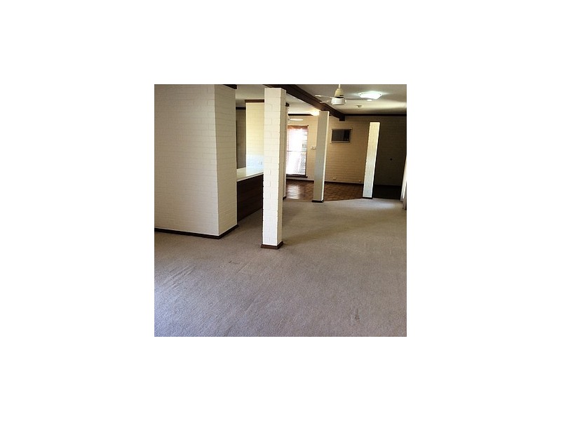 548 Beach Road, Hamersley WA 6022