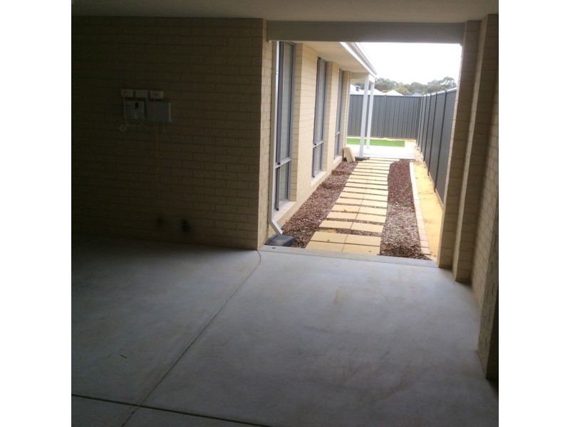 35 Danbulla Loop, Yanchep WA 6035