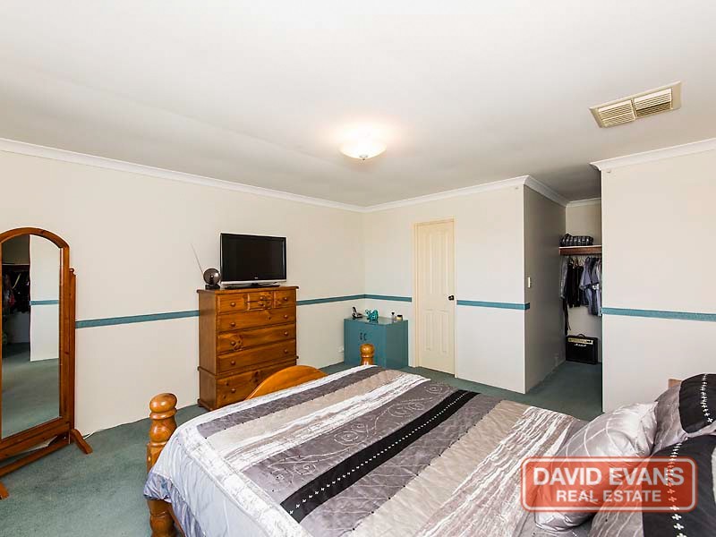 7 Snowy Close, Alexander Heights WA 6064