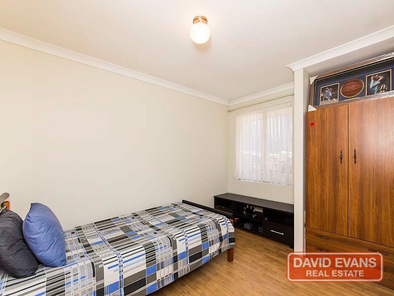 7 Snowy Close, Alexander Heights WA 6064