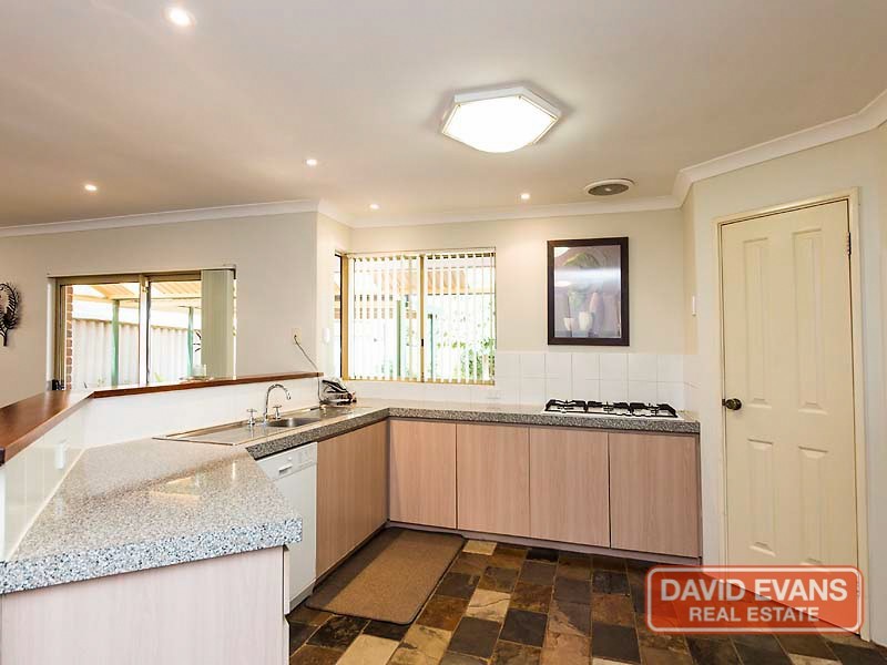 7 Snowy Close, Alexander Heights WA 6064