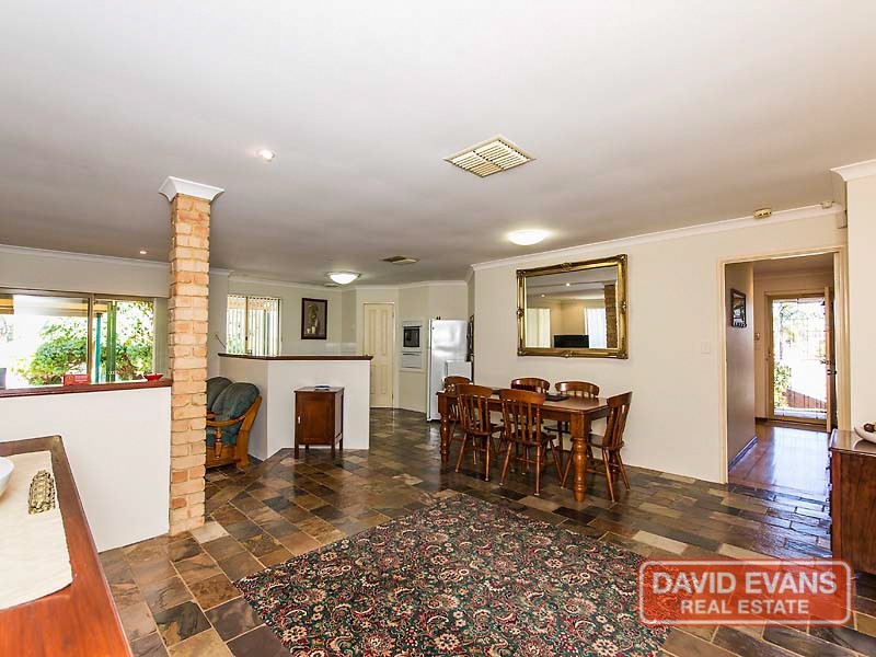 7 Snowy Close, Alexander Heights WA 6064