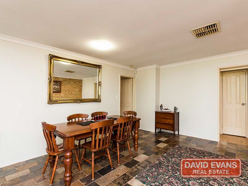 7 Snowy Close, Alexander Heights WA 6064