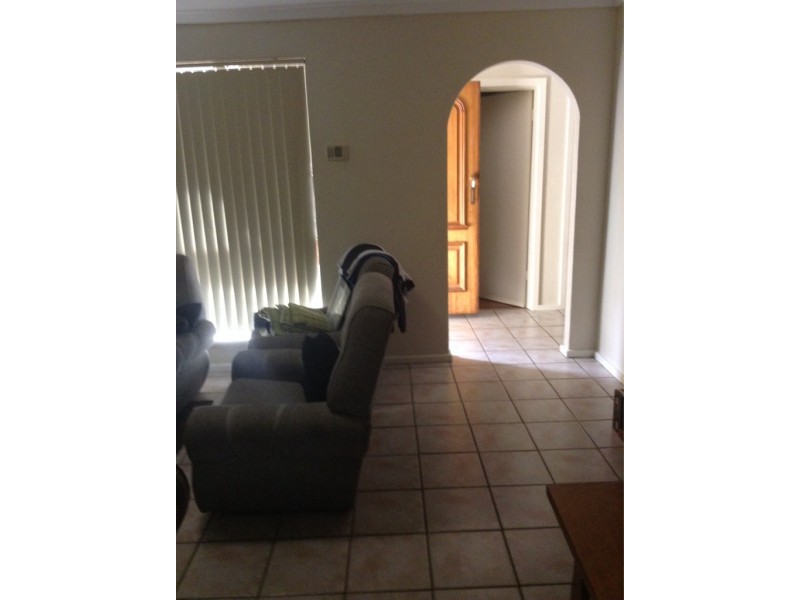 17 Cowan Street, Armadale WA 6112