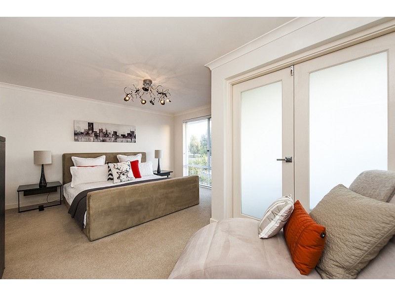 39 Nankeen Circle, Tapping WA 6065