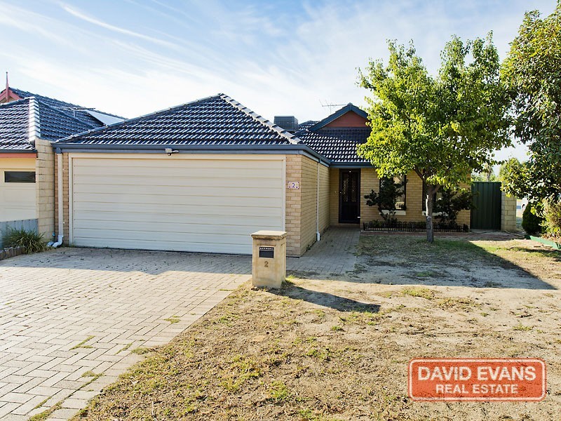 2 Bramley Way, Bibra Lake WA 6163